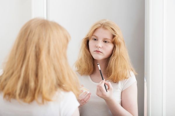 Promoting a Healthy Body Image for Our Daughters