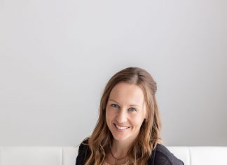 Lindsay Paulson lindsay paulson