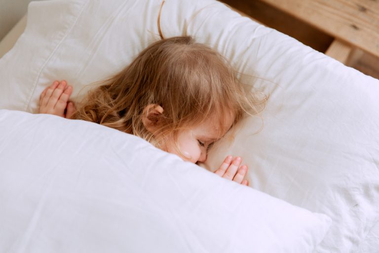 Summer Sleep Tips for Kids: Balancing Structure & Flexibility