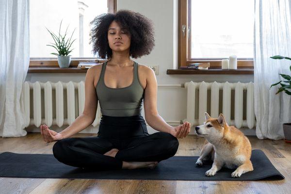 I Tried Meditating for 15 Minutes Every Day for a Month