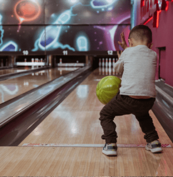 where to go bowling in Fargo