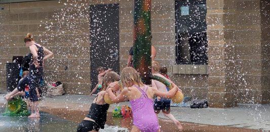 shadow wood splash pad