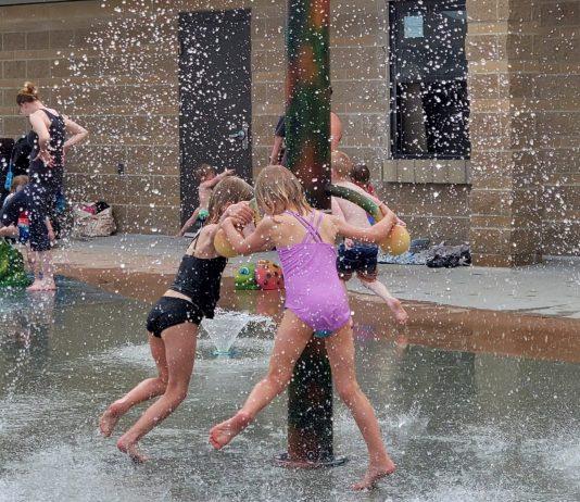 shadow wood splash pad
