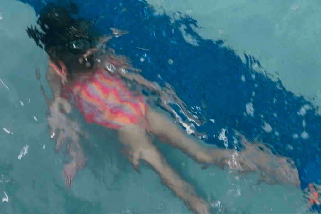 swimsuit color