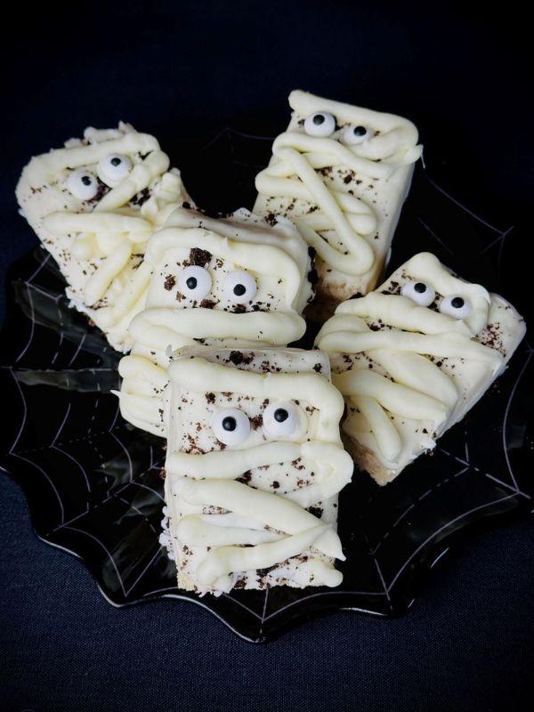 Halloween-themed dinner and movie