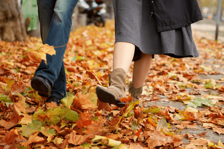 Cozy and Fun Fall Date Ideas